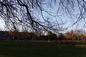 Traditional Apartment oer the Meadows