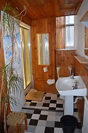 Traditional Apartment oer the Meadows