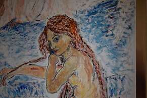 Traditional Apartment oer the Meadows