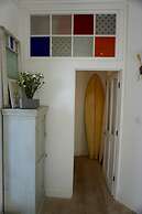 Beautiful Canalside 1-bedroom Flat With Terrace