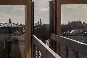 Penthouse Skyline - LoftAffair