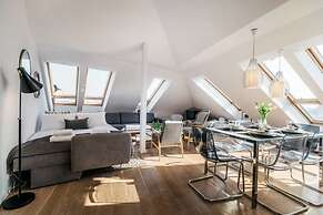 Penthouse Skyline - LoftAffair