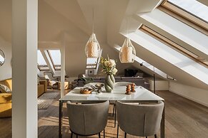 Penthouse Skyline - LoftAffair