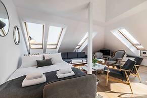 Penthouse Skyline - LoftAffair