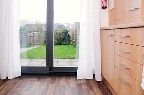 Elforma - Tudsbery House