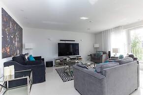 Luxurious Central Edinburgh Apartment - Sleeps 6