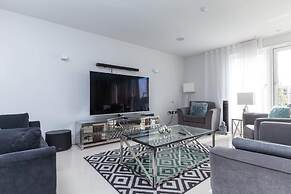 Luxurious Central Edinburgh Apartment - Sleeps 6