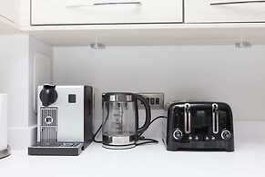 Luxurious Central Edinburgh Apartment - Sleeps 6