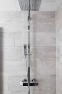 Luxurious Central Edinburgh Apartment - Sleeps 6