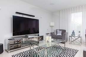 Luxurious Central Edinburgh Apartment - Sleeps 6