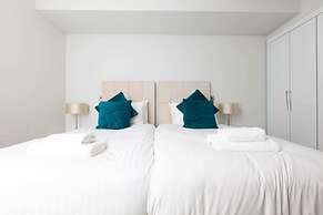 Luxurious Central Edinburgh Apartment - Sleeps 6