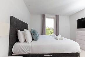 Luxurious Central Edinburgh Apartment - Sleeps 6