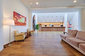 AluaSun Cala Antena – All Inclusive