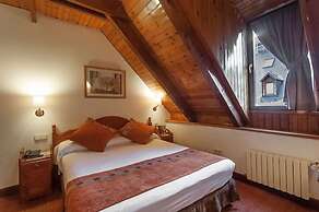 Hotel Vilagaros Apartamentos