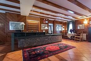 Hotel Vilagaros Apartamentos