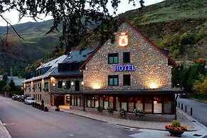 Hotel Vilagaros Apartamentos