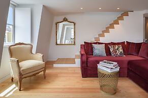 Aurea Once Upon a House