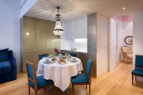 Aurea Once Upon a House