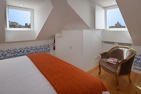 Aurea Once Upon a House