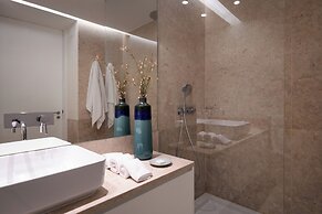 Aurea Once Upon a House