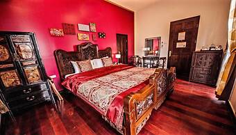 Songkhla Tae Raek Antique Hotel