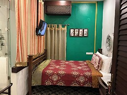 Songkhla Tae Raek Antique Hotel