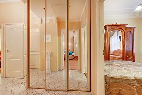 Spb2Day Vosstaniya 42