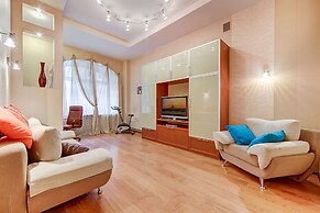 Spb2Day Vosstaniya 42