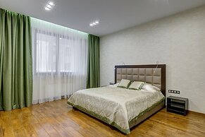 Smolny Park Suite