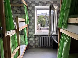 Hostel V Biblioteke