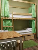 Hostel V Biblioteke