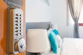 AYZ Javier Cabrini - Auto check-in property