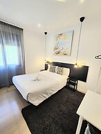 AYZ Javier Cabrini - Auto check-in property