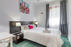 AYZ Javier Cabrini - Auto check-in property