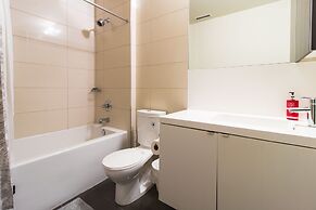 Luxury One Bedroom by Rogers Centre