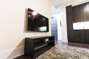 Luxury One Bedroom by Rogers Centre