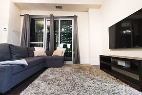Luxury One Bedroom by Rogers Centre