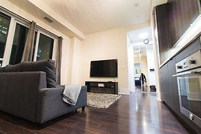 Luxury One Bedroom by Rogers Centre