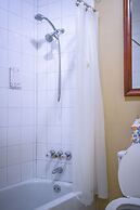 Brownstone Sea Beach