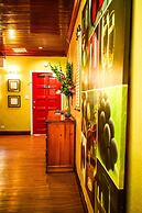 Brownstone Sea Beach