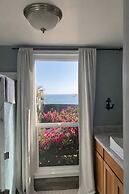 Laguna Cove Hotel