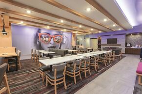 La Quinta Inn & Suites by Wyndham South Jordan