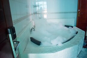 Sheratton Regency Hotel