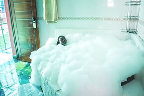 Sheratton Regency Hotel