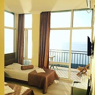 Hotel Guesthouse Lola