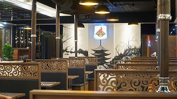 The Mira Central Park Hotel