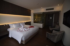 The Mira Central Park Hotel