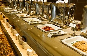 The Mira Central Park Hotel