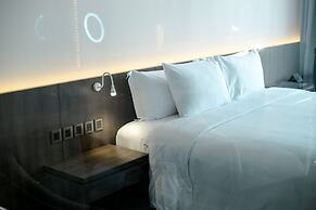 The Mira Central Park Hotel