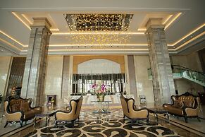 The Mira Central Park Hotel